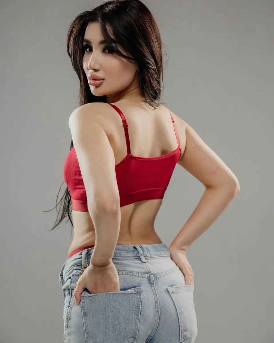 Elina escort in Dubai