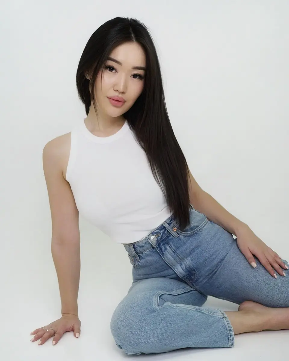 Karina escort in Dubai