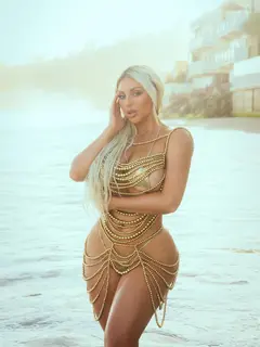 Kayley escort in Dubai