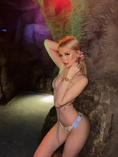 Marina escort in Dubai