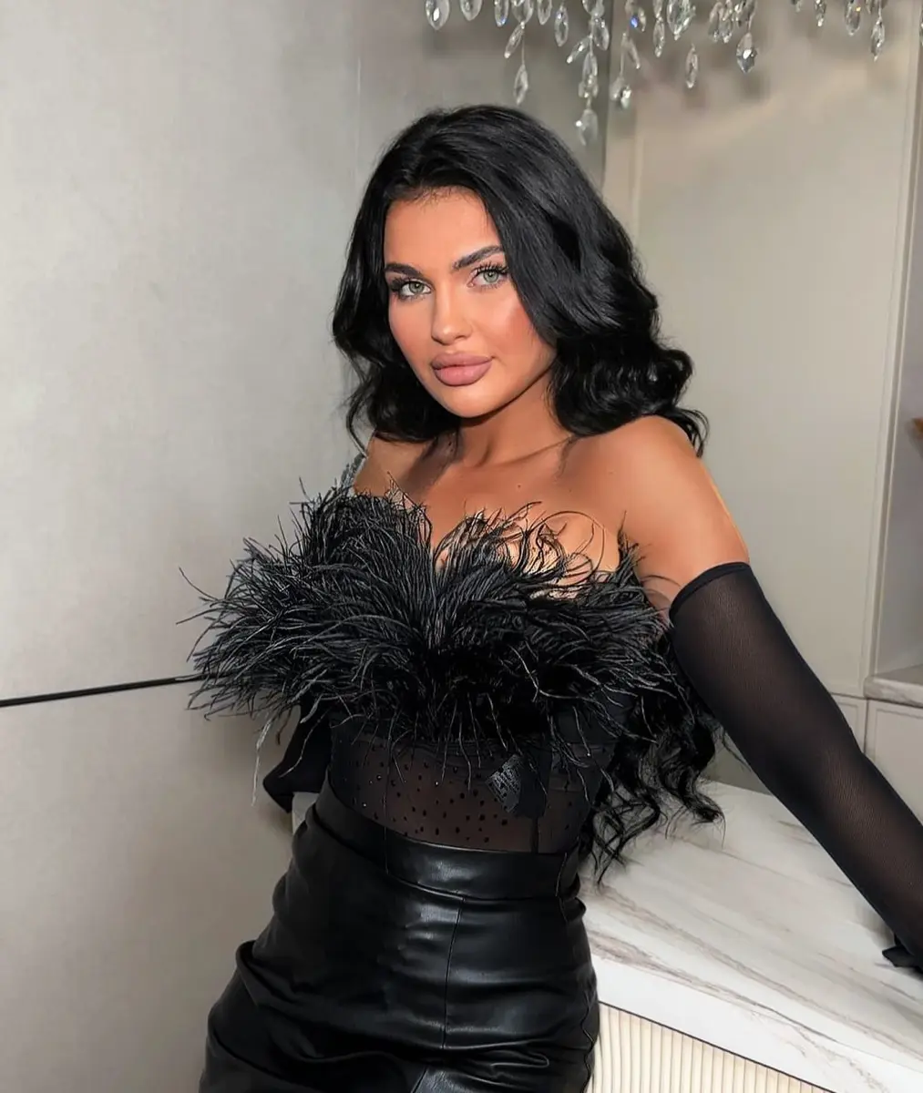 Namidia escort in Dubai