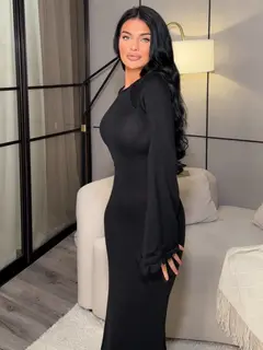 Namidia escort in Dubai