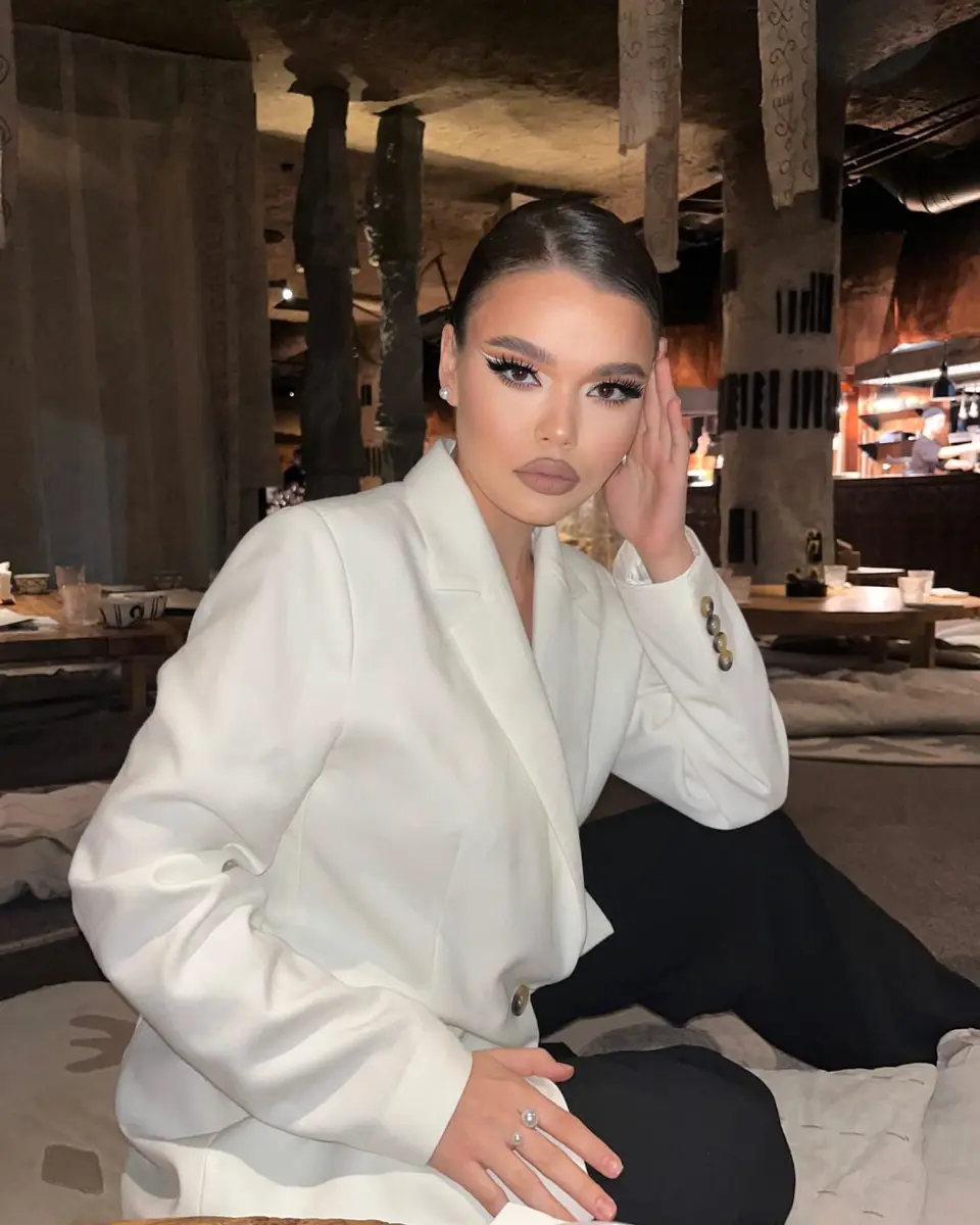 Vikсoria escort in Dubai