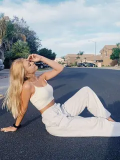Zoé  escort in Dubai